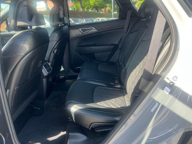 Photo of 2024 Wolf Gray Kia Sportage