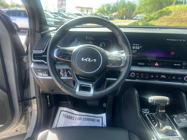 Photo of 2024 Wolf Gray Kia Sportage