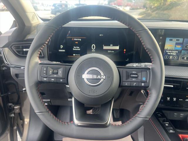 Photo of 2025 Canyon Bronze Metallic Nissan Kicks