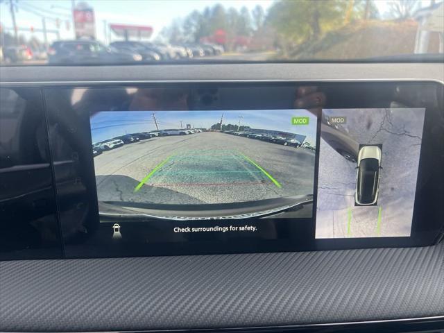 Photo of 2025 Canyon Bronze Metallic Nissan Kicks