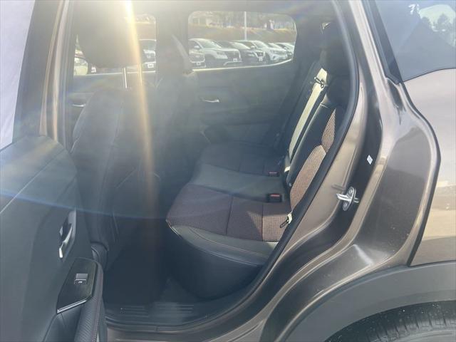 Photo of 2025 Canyon Bronze Metallic Nissan Kicks