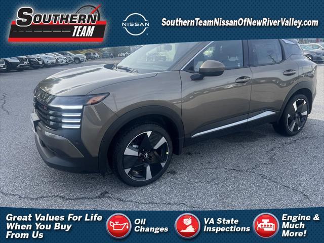 Photo of 2025 Canyon Bronze Metallic Nissan Kicks