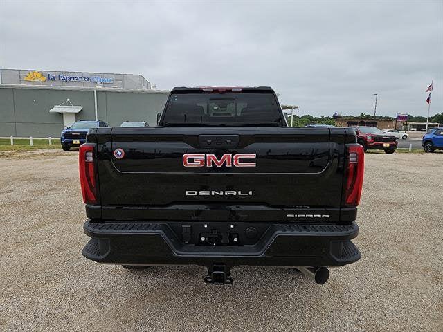 Photo of 2025 Onyx Black GMC Sierra 2500
