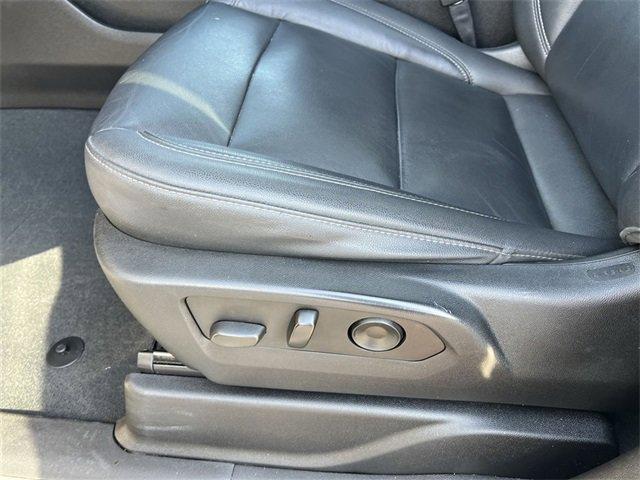 Photo of 2021 Empire Beige Metallic Chevrolet Suburban