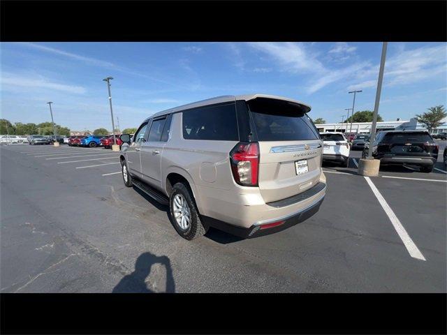 Photo of 2021 Empire Beige Metallic Chevrolet Suburban
