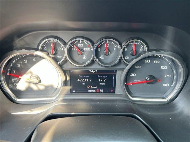 Photo of 2021 Empire Beige Metallic Chevrolet Suburban