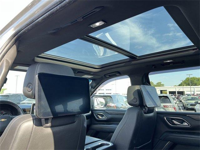 Photo of 2021 Empire Beige Metallic Chevrolet Suburban