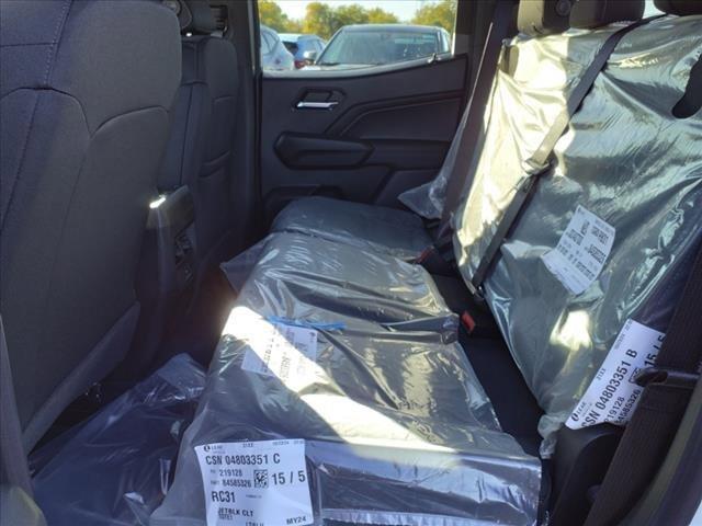 Photo of 2024 Summit White Chevrolet Colorado
