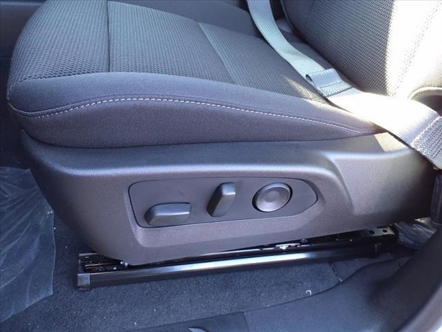 Photo of 2024 Summit White Chevrolet Colorado