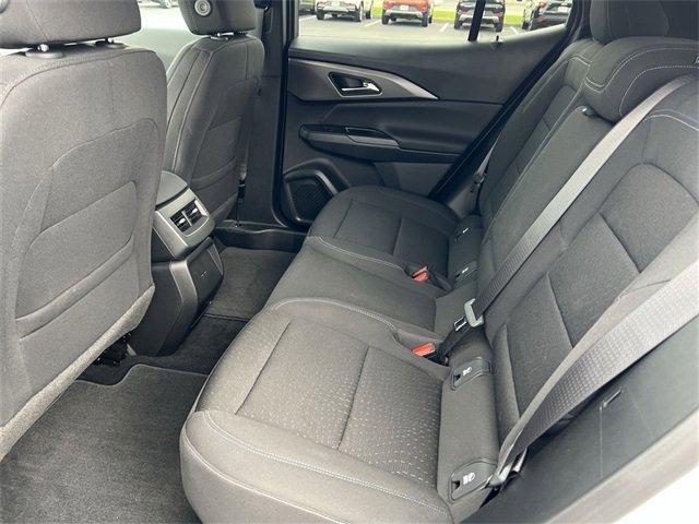 Photo of 2025 Summit White Chevrolet Equinox EV
