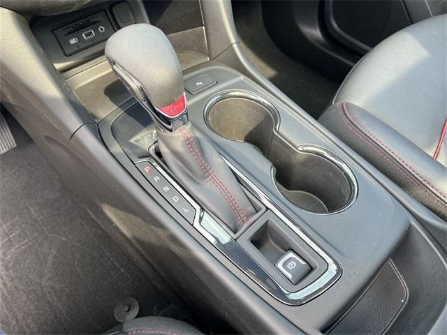 Photo of 2022 Silver Ice Metallic Chevrolet Equinox