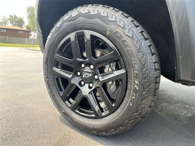 Photo of 2024 Black Chevrolet Colorado