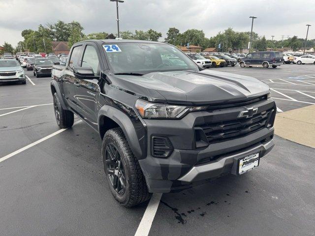 Photo of 2024 Black Chevrolet Colorado