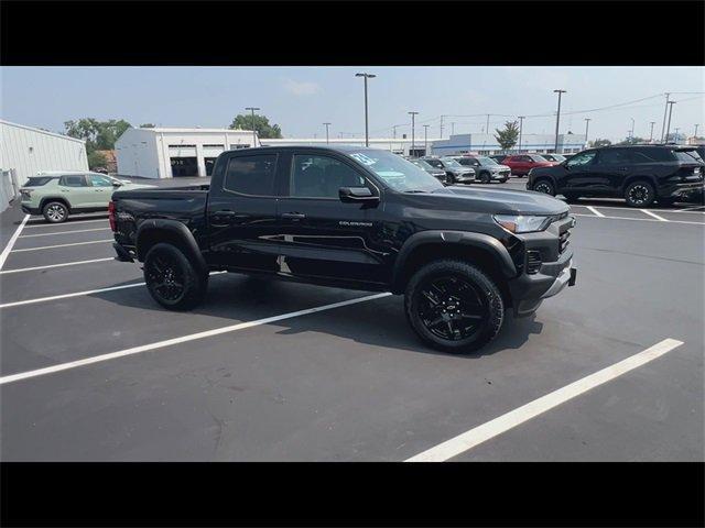 Photo of 2024 Black Chevrolet Colorado