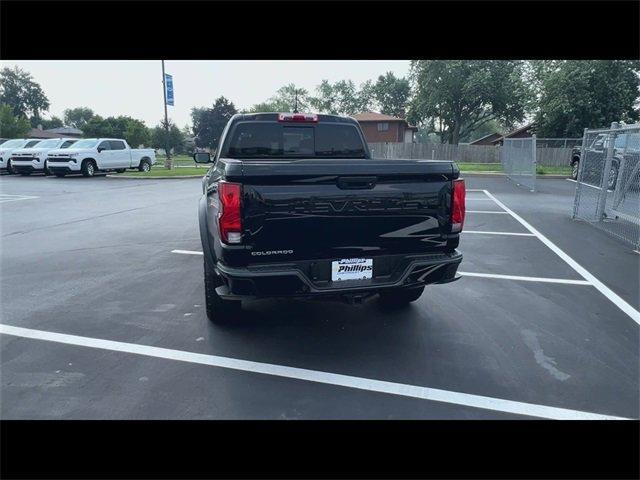 Photo of 2024 Black Chevrolet Colorado