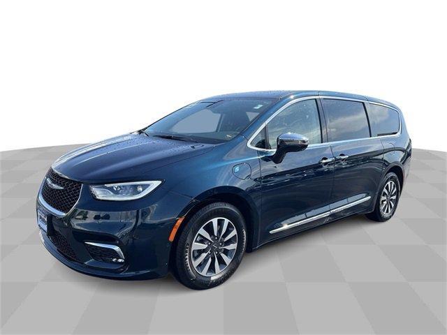 2022 Chrysler Pacifica Hybrid