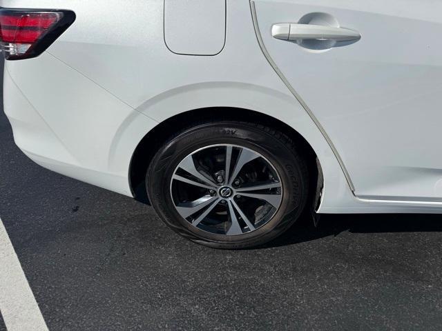 Photo of 2020 Aspen White Nissan Sentra