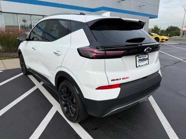 Photo of 2023 Summit White Chevrolet Bolt EUV