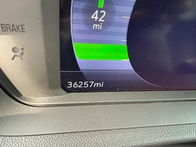 Photo of 2023 Summit White Chevrolet Bolt EUV