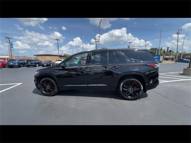 Photo of 2019 Mosaic Black Metallic Chevrolet Traverse