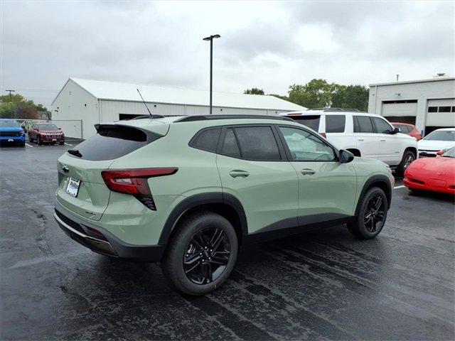Photo of 2026 Green Chevrolet Trax