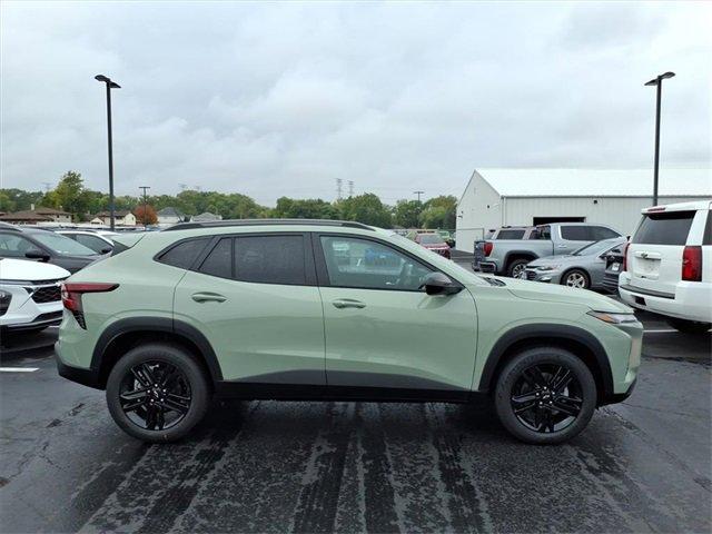 Photo of 2026 Green Chevrolet Trax