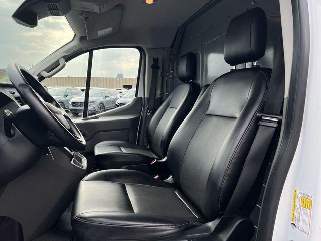 Photo of 2020 Oxford White Ford Transit-250