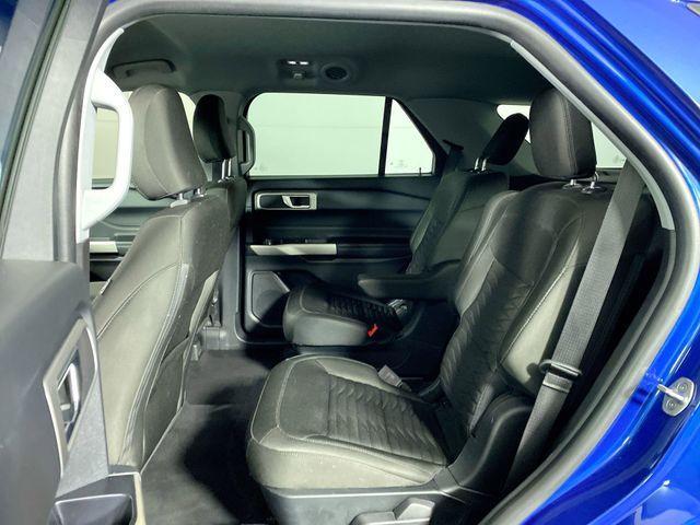 Photo of 2021 Atlas Blue Metallic Ford Explorer