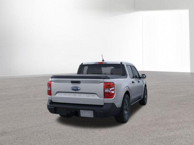 Photo of 2024 Silver Metallic Ford Maverick