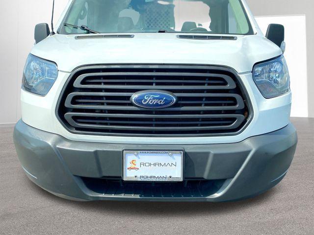 Photo of 2018 Oxford White Ford Transit-250