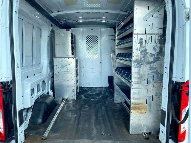 Photo of 2018 Oxford White Ford Transit-250