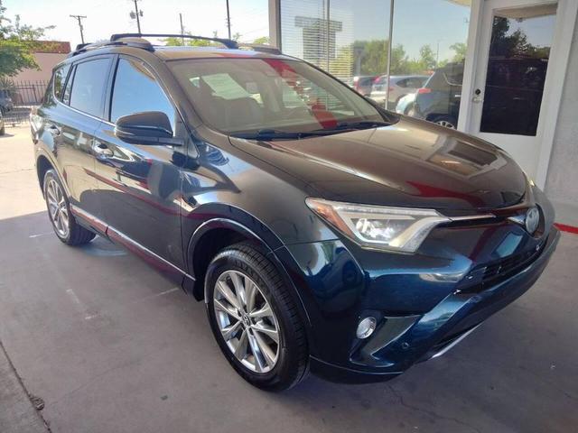 Photo of 2017 Blue Toyota RAV4