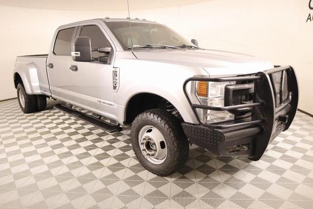 Photo of 2022 Iconic Silver Metallic Ford F-350