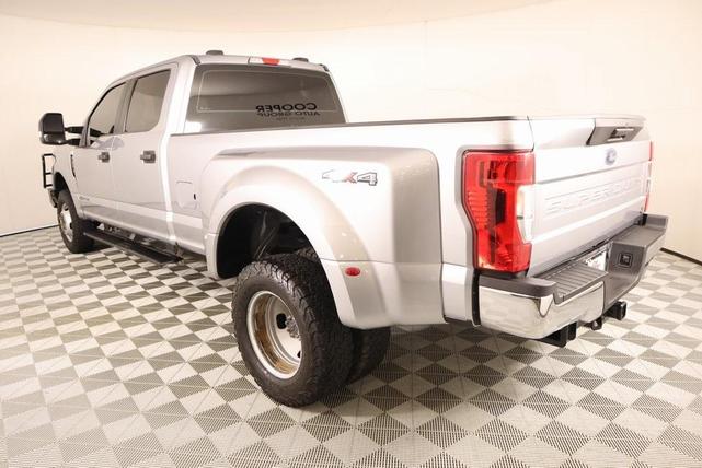 Photo of 2022 Iconic Silver Metallic Ford F-350