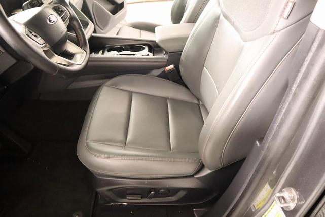 Photo of 2025 Gray Metallic Ford Explorer