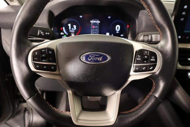 Photo of 2025 Gray Metallic Ford Explorer