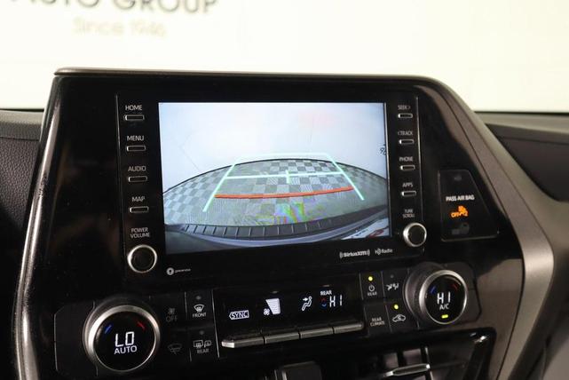 Photo of 2022 Gray Toyota Highlander