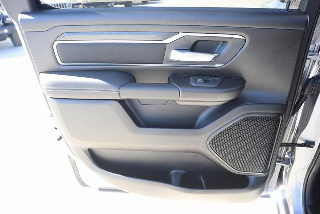 Photo of 2025 Billet Silver Metallic Clearcoat RAM 1500