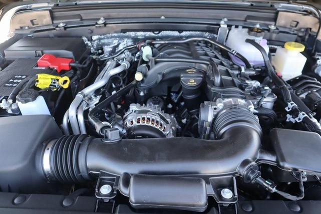 Photo of 2025 Anvil Clearcoat Jeep Gladiator