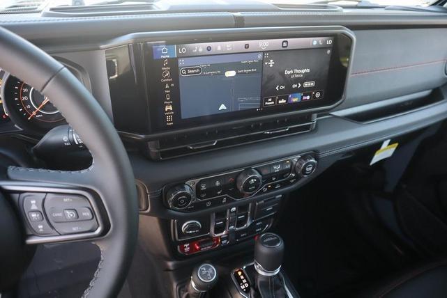 Photo of 2025 Anvil Clearcoat Jeep Gladiator