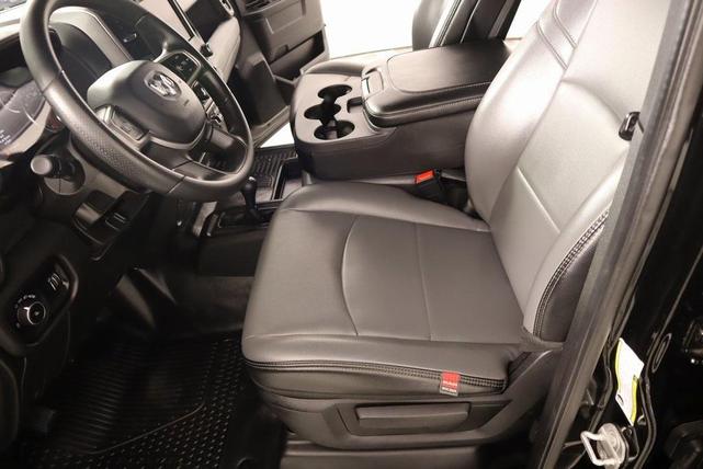Photo of 2024 Diamond Black RAM 2500