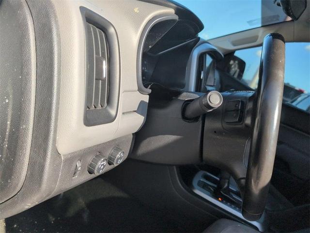 Photo of 2016 Summit White Chevrolet Colorado