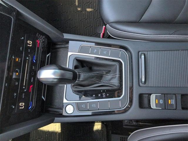 Photo of 2023 Opal White Pearl Effect Volkswagen Arteon