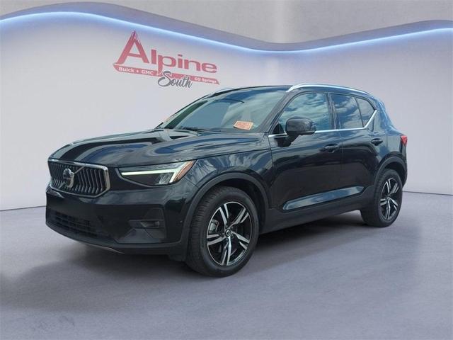 2023 Volvo XC40