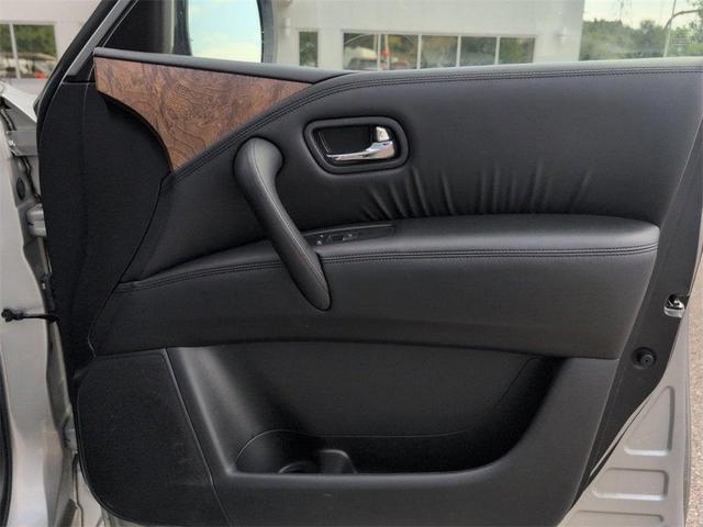 Photo of 2023 Silver Nissan Armada