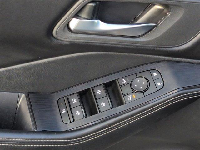 Photo of 2024 Gray Nissan Rogue