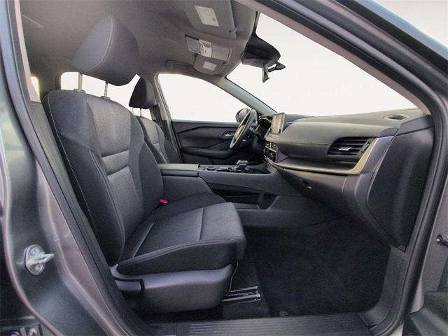 Photo of 2024 Gray Nissan Rogue