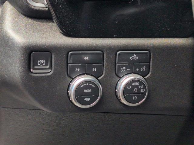 Photo of 2024 Summit White GMC Sierra 3500