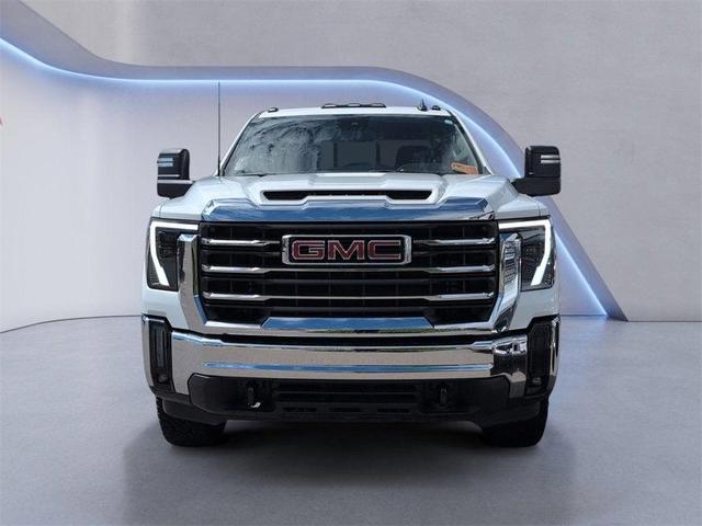 Photo of 2024 Summit White GMC Sierra 3500