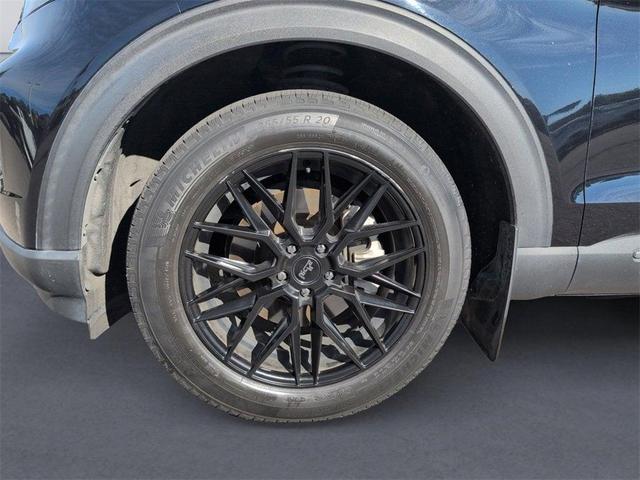Photo of 2021 Black Ford Explorer